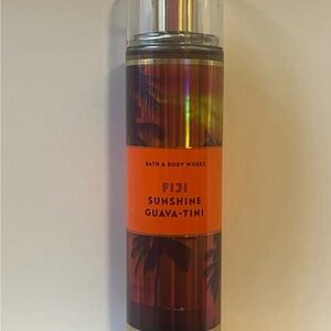 Bath & Body Works Fiji Sunshine Guava-Tini Body Wash - Vibrant Orange